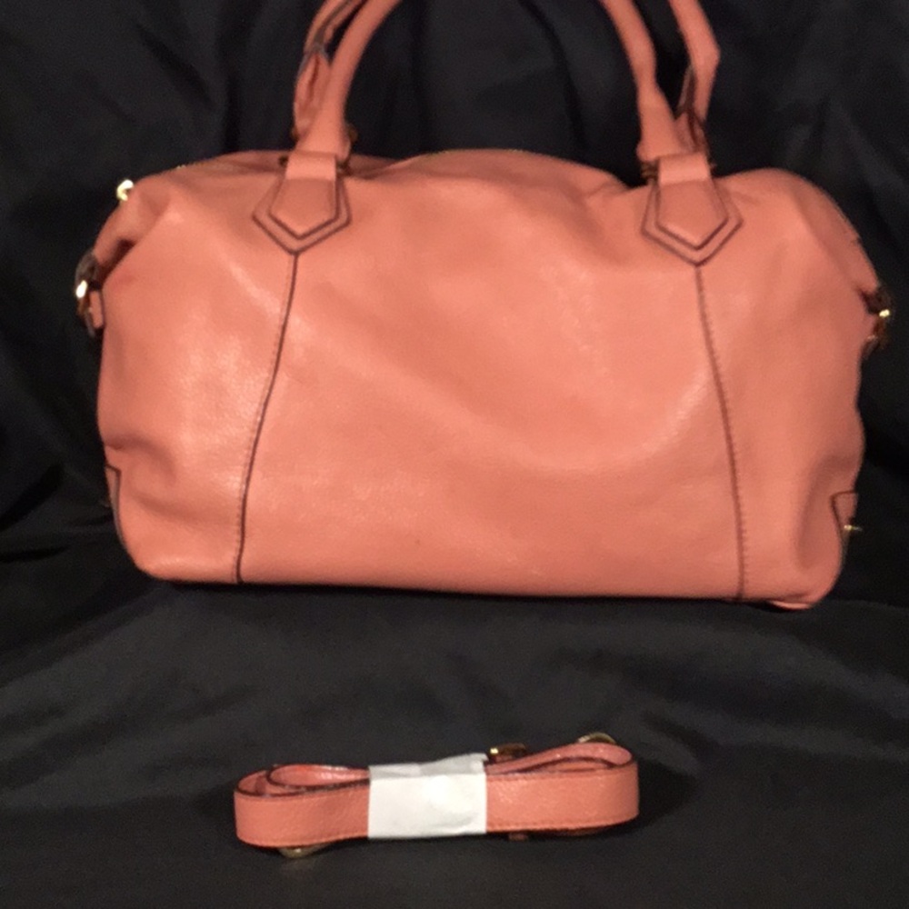 Ora Delphne - image 2